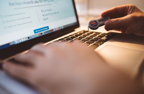 Campaña «No Más Violencia Digital»