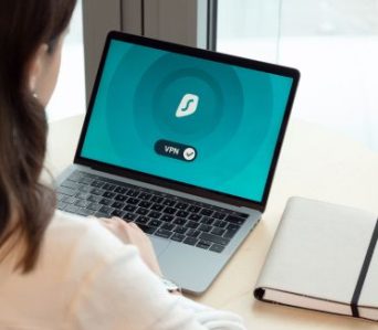 Guía Práctica Contra el Acoso Digital