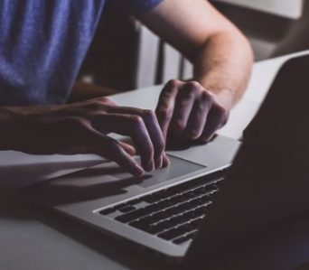 Programa «CiberMentores» en Centros Educativos